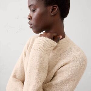 Banana Republic Women’s Oatmeal Heather Brushed Pullover Sweater